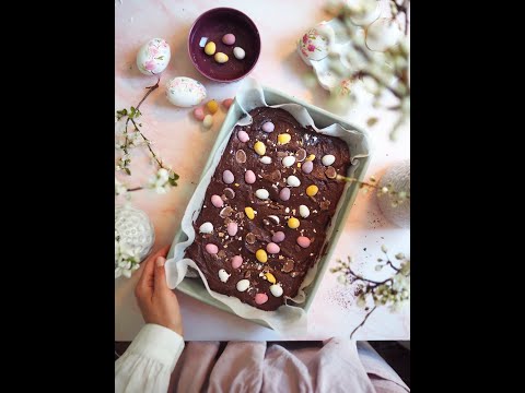 Неустоимо брауни с шоколадови яйца за Великден