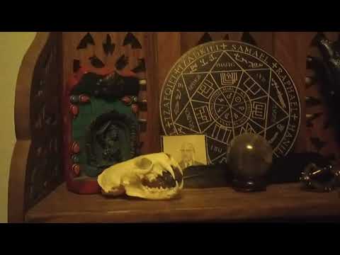 Reliance Wind Up Phonograph Playing in the Hall of Voodoo