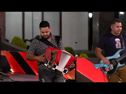 Grupo Escolta - Sigue y Seguira Al Mando (En Vivo 2022)