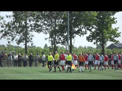 De opkomst van Tricht en DFC (nacompetitie) 1 juni 2013