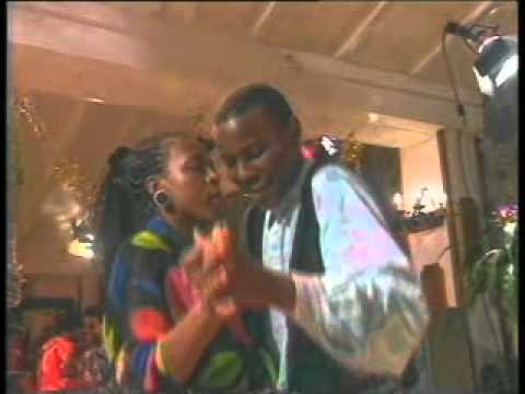 Stella Nibourette and George Payet - La sa lannen i ale.avi