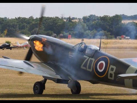 Spitfire Spits Fire! | Supermarine Spitfire IX | Duxford Flying Legends 2018