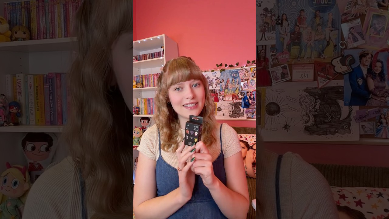 i will not stand for carlos erasure‼️ #descendants #disney #mysterypins #unboxing #disneypins