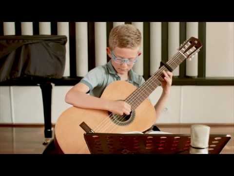 Janez Bitenc: Križ Kraž (Gaj Ščuka, 8, classical guitar)