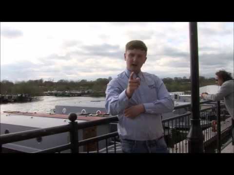 Narrowboat Cratch cover handy hints. No.3 How to roll up a cratch side