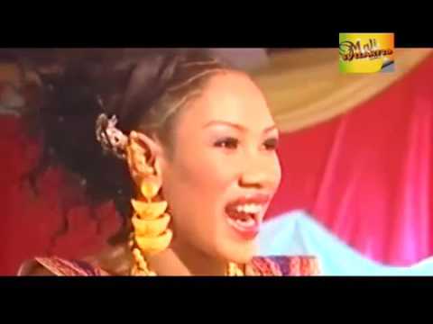 Rokia KONE dite la Rose Issouf Yaro LIVE 2016 (Musique Malienne)