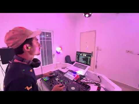 Chinese Song - 谢华杰 - 有没有人告诉你 + 樊桐舟-雨一直下 + 许佳慧 - 预谋 - Make By Barang YN 🎶