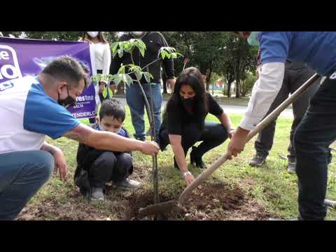 Con árboles nativos, se conmemoró el Mes del Autismo y el Día de la Tierra