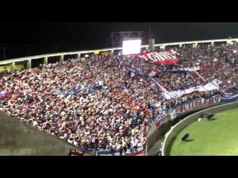 "La gloriosa Butteler, sos las mas grande" Barra: La Gloriosa Butteler &bull; Club: San Lorenzo