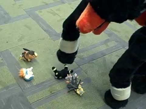 Houndoom quadsuit  at fanime 2012 ^^