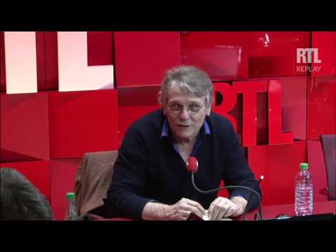 Stéphane Bern reçoit Daniel Pennac dans A la bonne Heure du 08 avril 2015 - Partie 1 - RTL - RTL