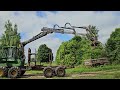 John Deere 810 D