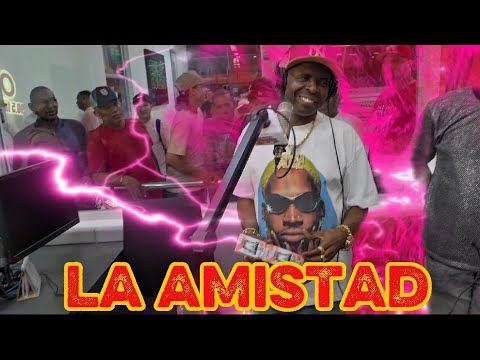 FRIENDSHIP KEYVIN CE IT IS BETTER TO HAVE FRIENDS THAN SILVER KING OF ROCHA