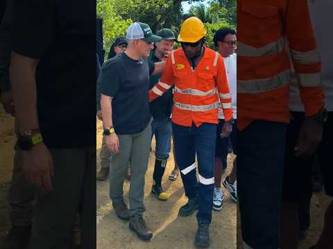 Antioqueños: revisamos los avances en la construcción de la vía San Pedro de Urabá–Necoclí.