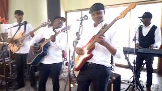Download lagu Nkumbuye  umwana twareranywe by Impala  covered by Emma guitar & Ingendo yabeza band (0783824710). mp3