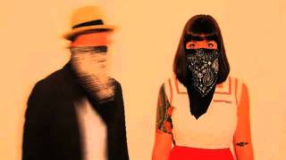 Sleigh Bells - Run The Heart.mp4