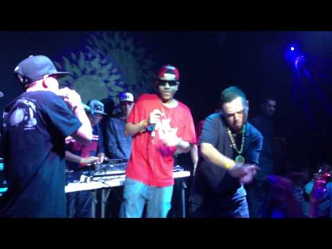 Mc s Chiquinho e Amaral e Mc Lon na Cats Music