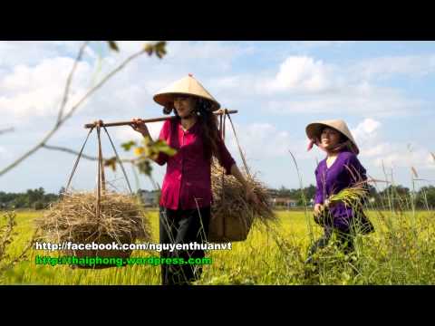Thể hiện bởi Hương Lan