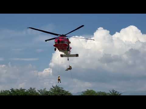 直升機空中吊掛與人員垂降演訓