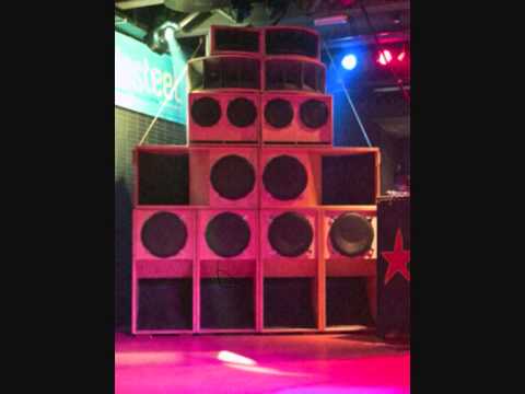 MIGHTY MASSA meets ROBERT LEE : " SPOT FROM THE DISTANCE " - JAH MARSHALL MUSIC 10"