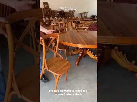 Renê apresentando o Jogo de Mesa Redonda. ✨
