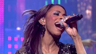 Angelique singing &quot;I&#39;m Every Woman&quot; by Whitney Houston - Liveshow 6 - Idols season 3