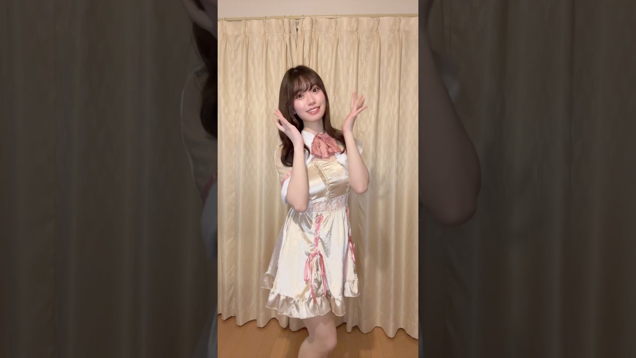 こういうコスプレすき？今年はトナカイ衣装にしたよ🎄🤍　#shorts #コスプレ