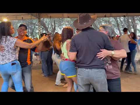 Banda família do forró/ pós carreata de carros de bois / Pindaí-Ba #sertãobaianoéshow 