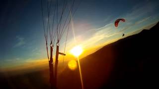 preview picture of video 'Seasons Closing, Paragliding Bassano Dezember 2012'
