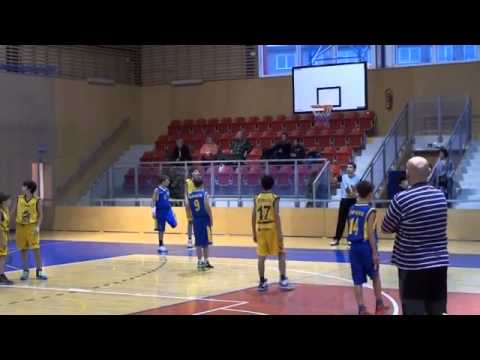 Turnaj Havířov 2015 (2.1.2015) U13 BK Snakes - BK Opava 19:29