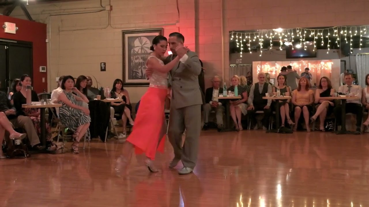 Yesica Esquivel and Ariel Leguizamon at Milonga Sonata 2/4