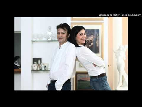 Ana Rucner i Vlado Kalember feat. Razbijači čaša - Ljubio bih, nemam koga