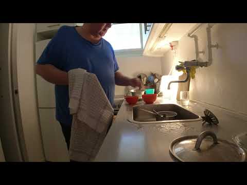 MongoTV_7032 - ENGLISH VLOG - Have a Good Friday - Shower And Shaving