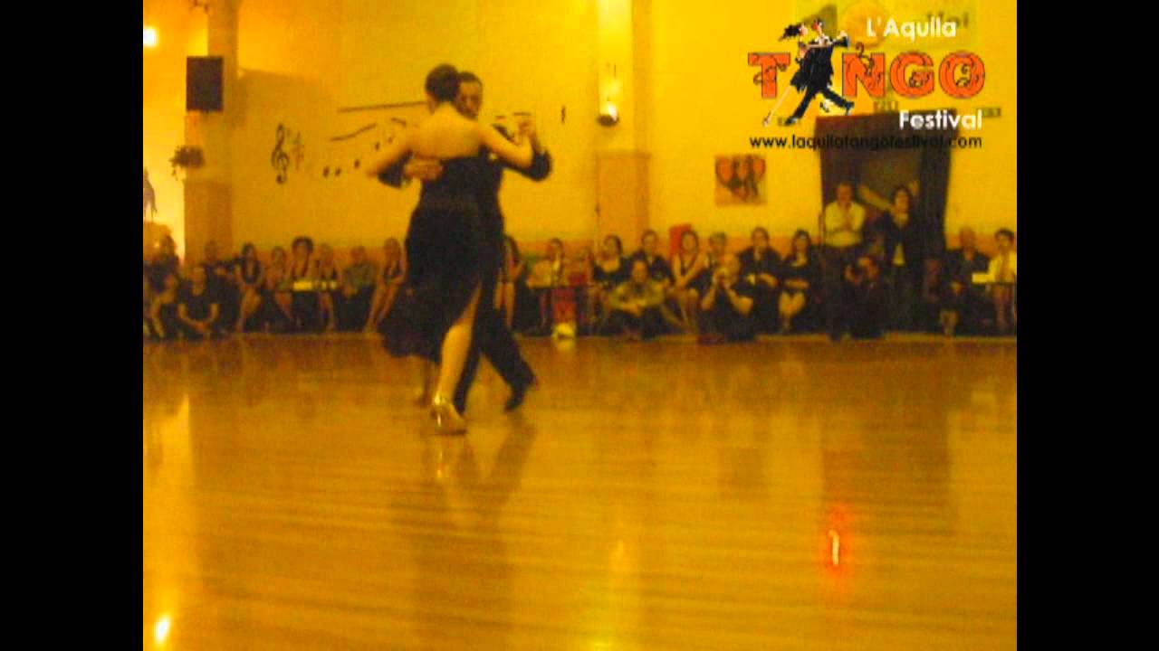 Neri Piliu y Yanina Quinoñes 2012 - 1/3 Tango