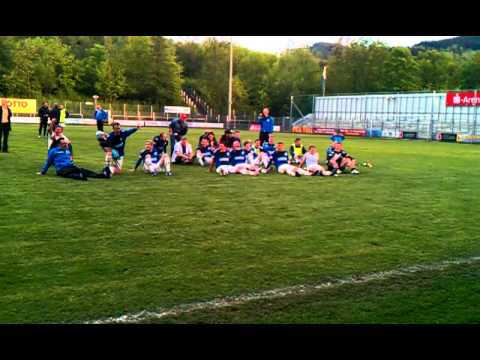 Goslarer SC feiert den 2:1-Sieg gegen die Wölfchen ;-)