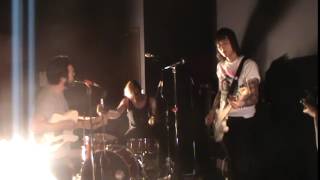 Girl Tears - Sedated (Live Sessions.)