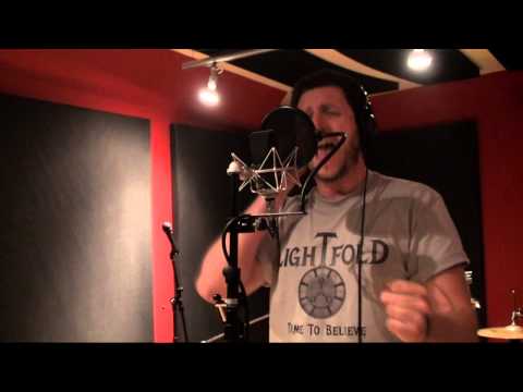 Theodor Lightfold Martinis : The Show Must Go On (Queen Cover)