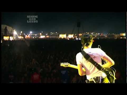 Muse - Invincible live @ Reading Festival 2006 [HD]