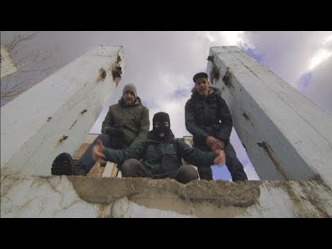 csontos x yabba x pyton - kapaszkodó