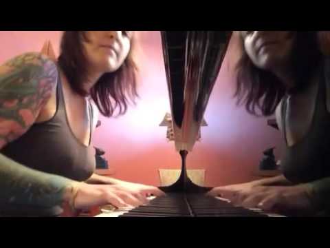 Helena Akris piano Trust