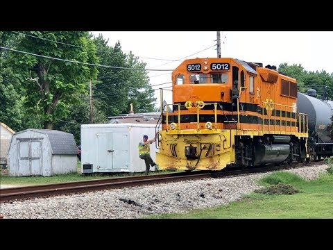 Conductor Stops Train For Ice Cream!  Indiana & Ohio Railway! Video