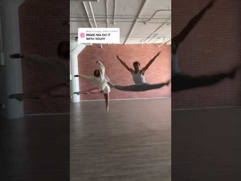 turning with queen @NiaSiouxFrazier 🤍 #dance #turnchallenge #dancemoms