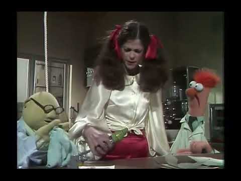 The Muppet Show - 304: Gilda Radner - Muppet Labs: Super Adhesive (1978)