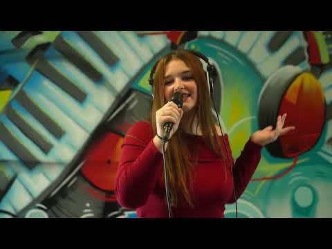 ANABEE  - Tu in zdaj