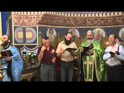 Secvente din slujba Prohodului Maicii Domnului 2015