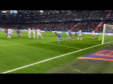 Le but d'Ali Abdi vu depuis le bord de la pelouse (J34 Ligue 2 BKT : SMCaen 2-1 FC Annecy)