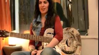 Susan Santos. Echando el Rato Con...ElCoyote. Susan Santos. Electric Love Acustico.