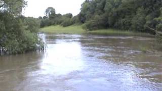 preview picture of video 'Floods at Sprotborough - June 2007'