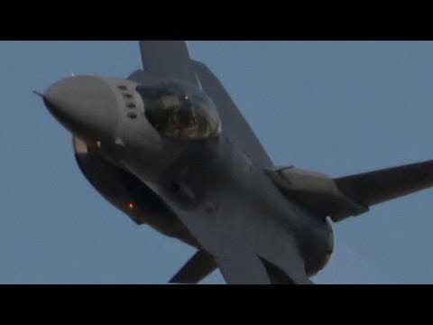 4Kᵁᴴᴰ USAF F-16 VIPER DEMO TEAM AWESOME REHEARSAL @ RIAT 2019