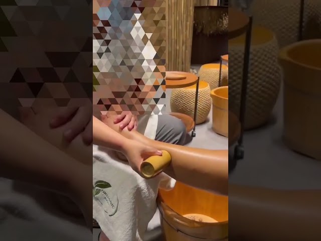 مساج بامبو الأقدام (35 دقيقة)